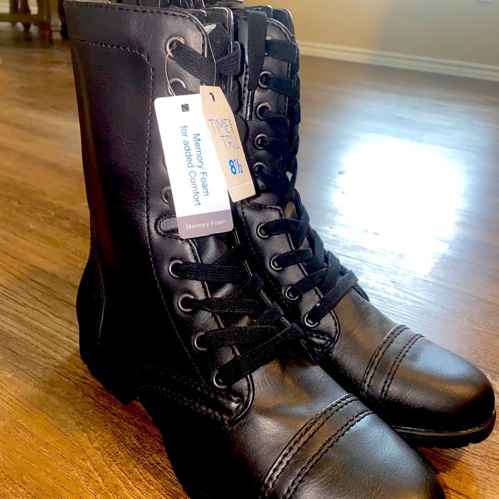 NEW Memory Foam Lace Up Boots